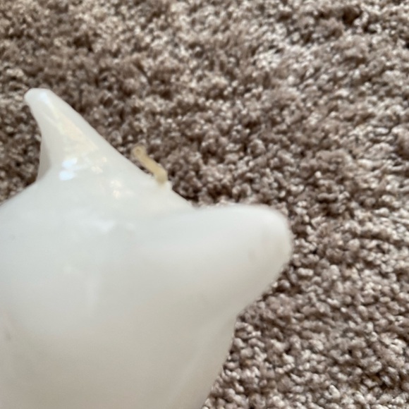 White Vintage Cat Candle - Picture 6 of 12